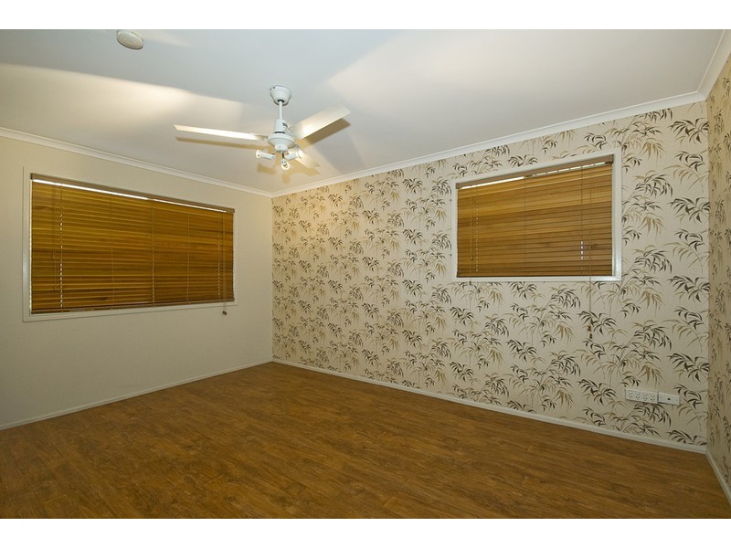 1 Peppermint street, Crestmead QLD 4132