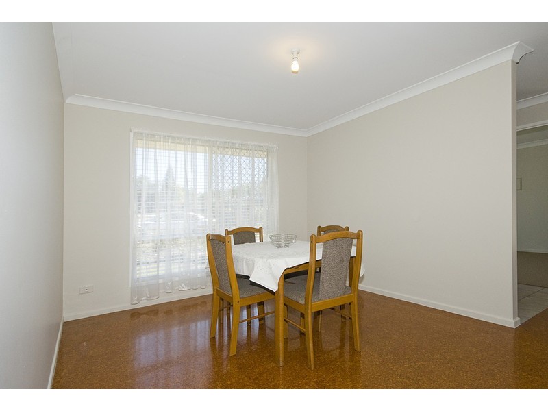 2 COCAS ST, Regents Park QLD 4118