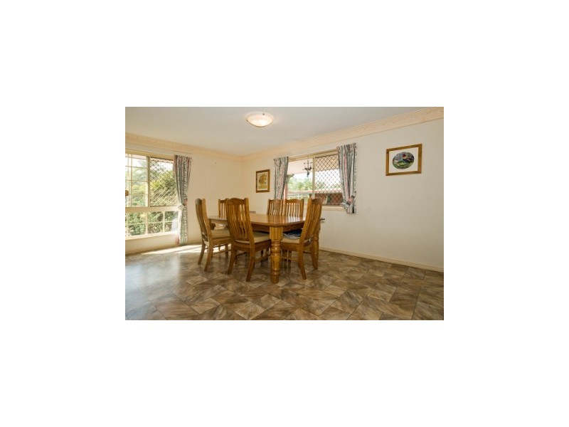 31 Yellowstone Ct, Munruben QLD 4125