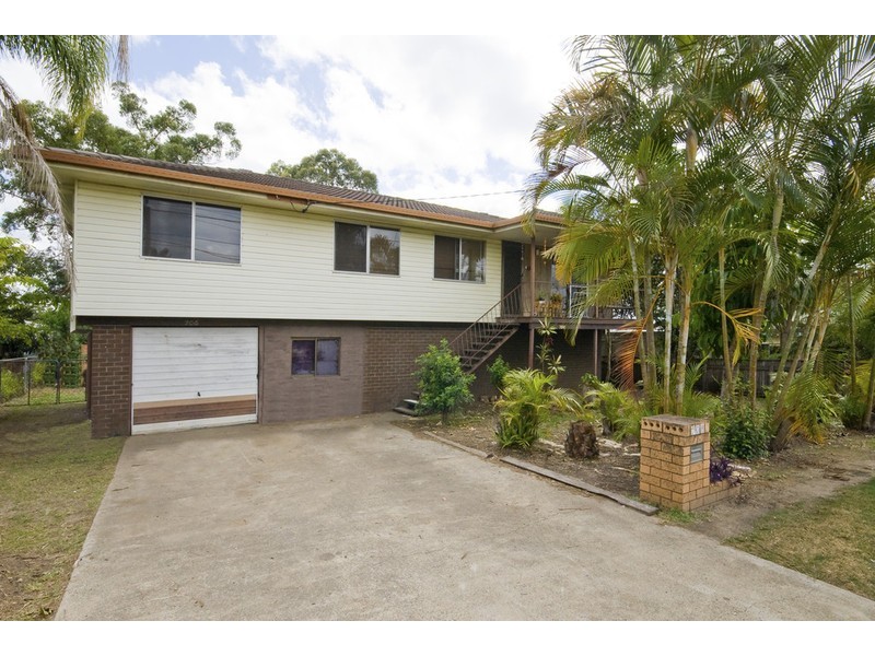 706 BROWNS PLAINS RD, Marsden QLD 4132