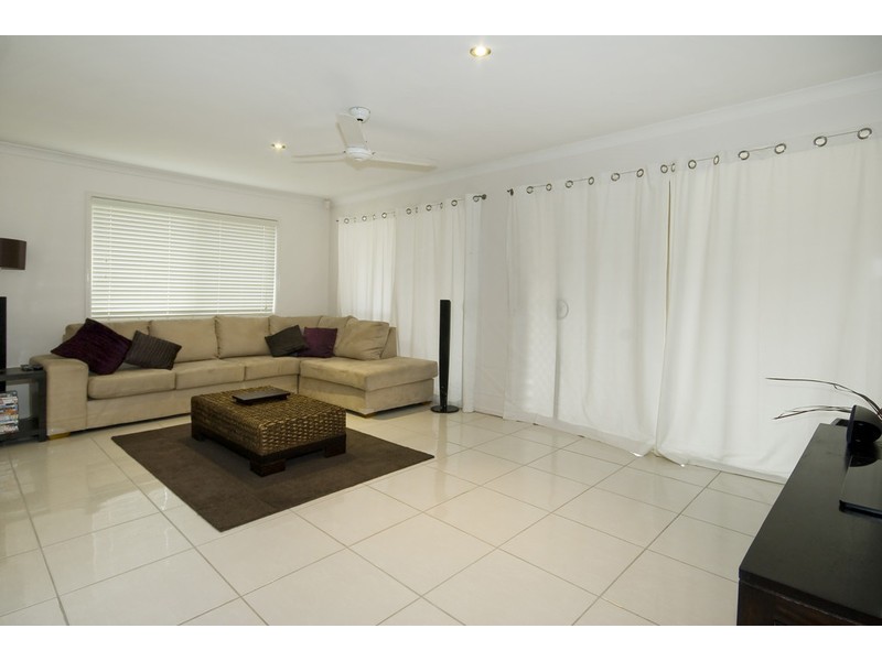 15 BILLABONG DRIVE, Crestmead QLD 4132