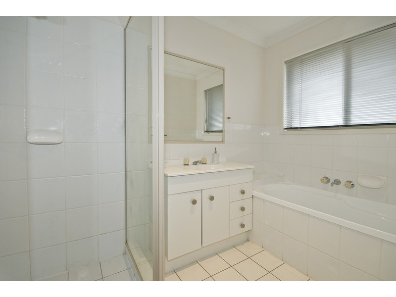 15 BILLABONG DRIVE, Crestmead QLD 4132