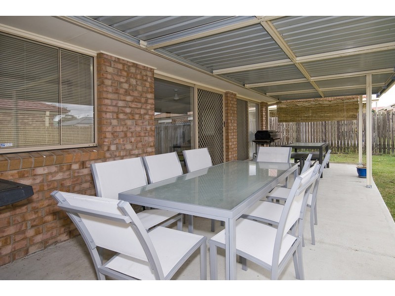 15 BILLABONG DRIVE, Crestmead QLD 4132