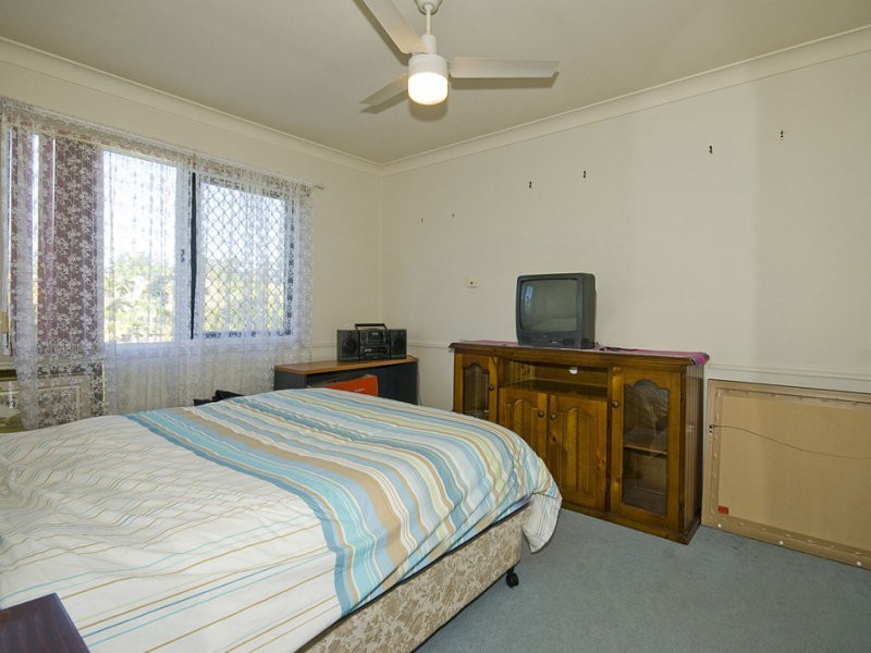 17 MONASH ROAD, Loganlea QLD 4131