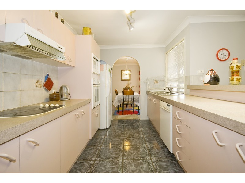 16 LUCIDA COURT, Regents Park QLD 4118