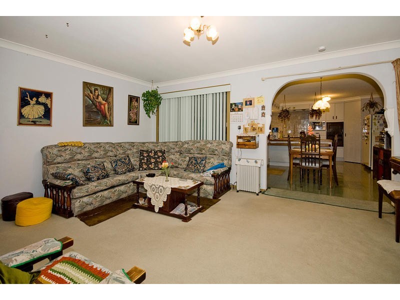 17 HYDRABAD ST, Regents Park QLD 4118