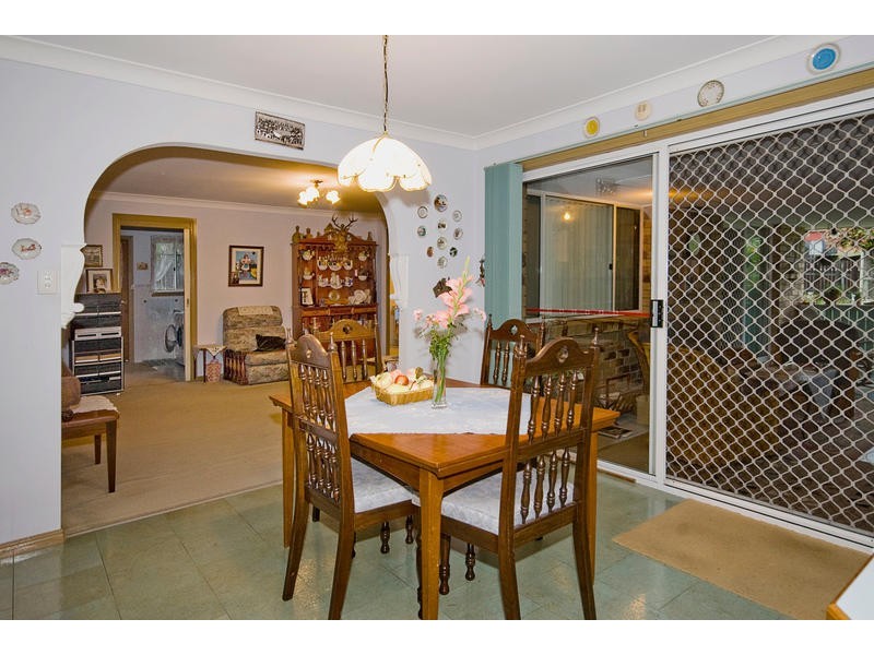 17 HYDRABAD ST, Regents Park QLD 4118