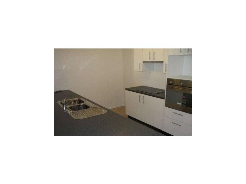 17 LAHORE ST, Crestmead QLD 4132