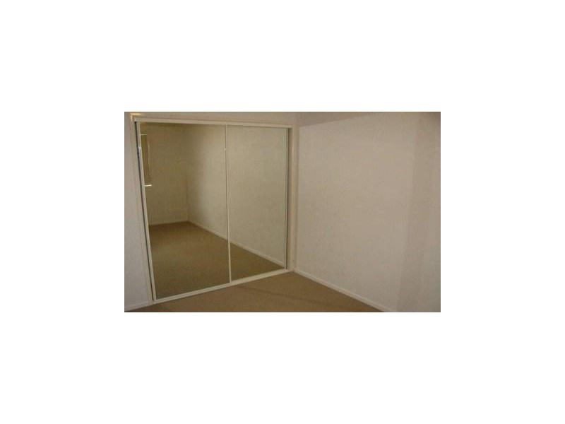 17 LAHORE ST, Crestmead QLD 4132