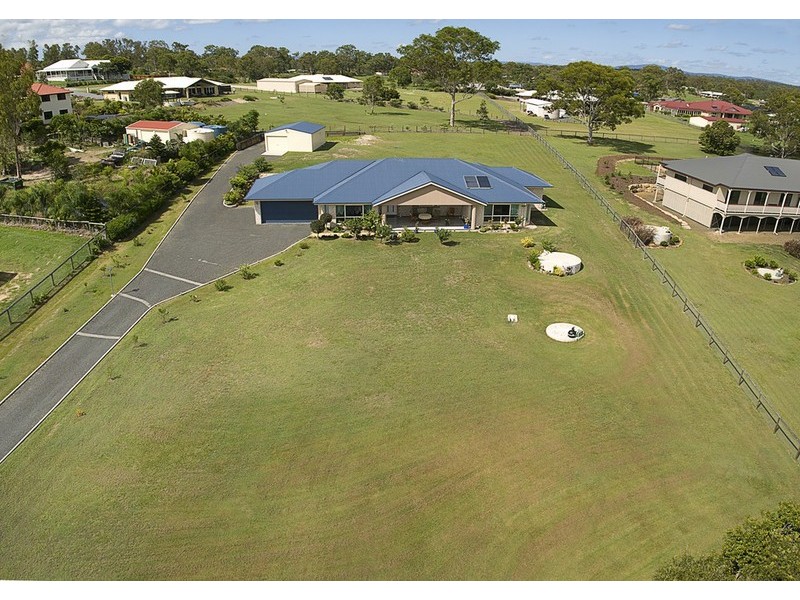 8 Sir Tristram Ct, Jimboomba QLD 4280