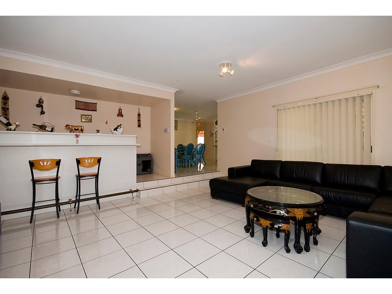 51 HONEYSUCKLE WAY, Calamvale QLD 4116