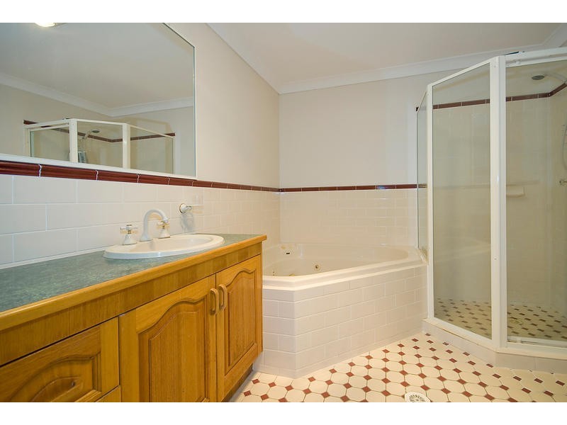 19 Grosvenor Court, Munruben QLD 4125