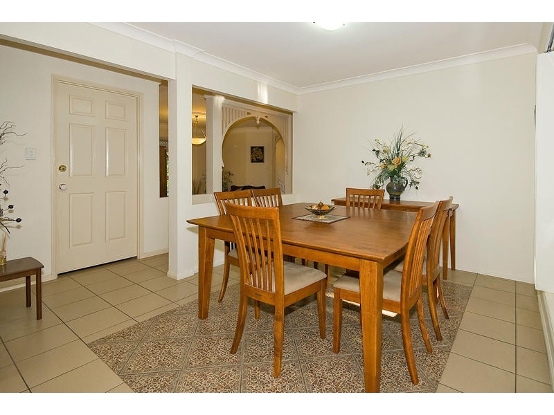 19 Grosvenor Court, Munruben QLD 4125