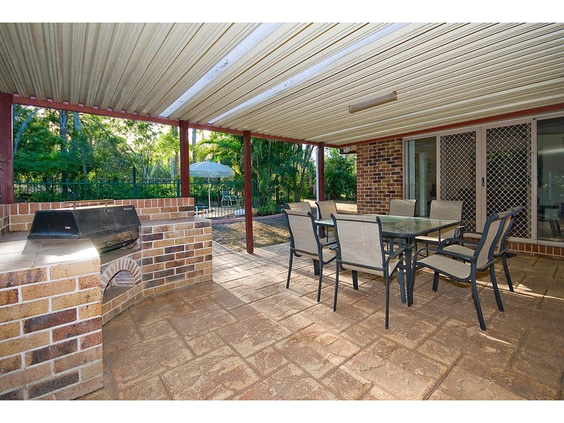 19 Grosvenor Court, Munruben QLD 4125