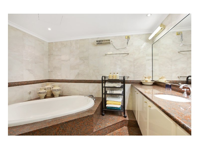 2701/98 Gloucester Street, Sydney NSW 2000