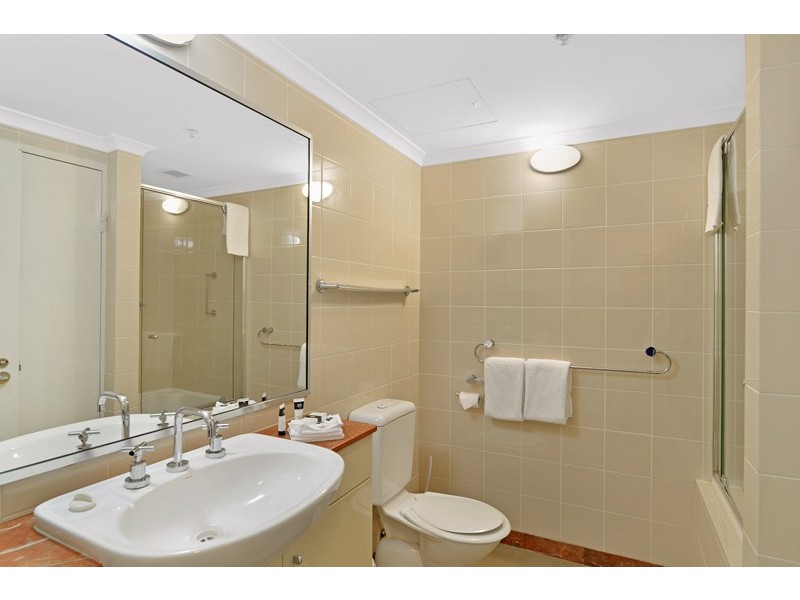 704/1 Hosking Place, Sydney NSW 2000