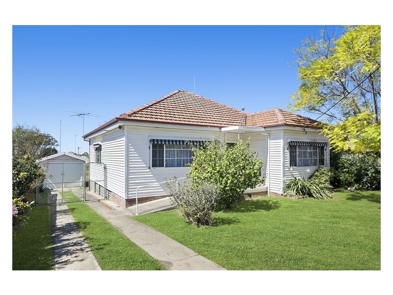 27 Burnett Street, Merrylands NSW 2160
