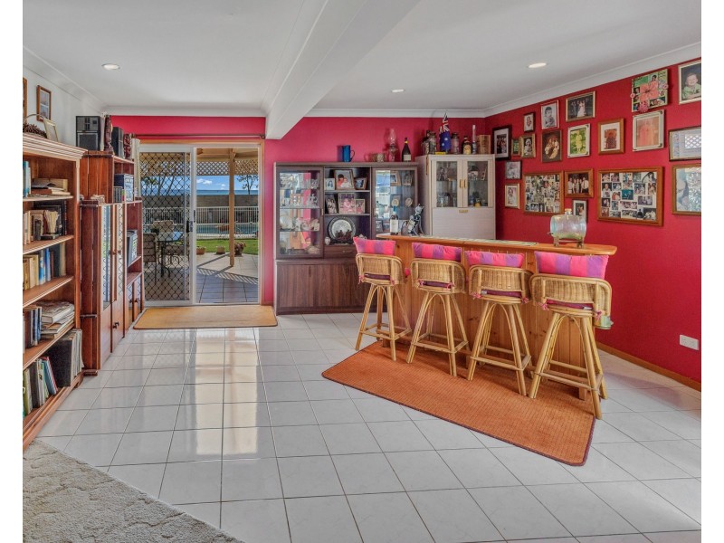 67 Endeavour Esplanade, Newport QLD 4020