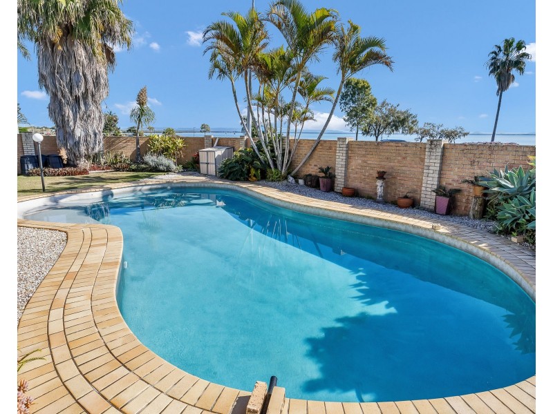 67 Endeavour Esplanade, Newport QLD 4020