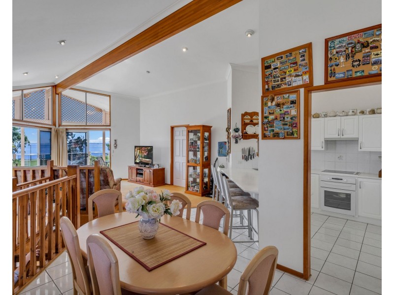 67 Endeavour Esplanade, Newport QLD 4020
