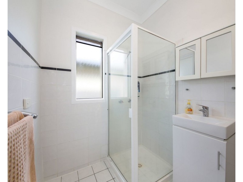 1 Inglis Street, Woody Point QLD 4019