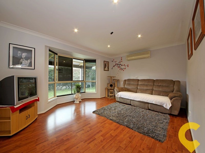 4 Maple Street, Kallangur QLD 4503