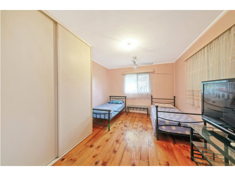 136 Duffield Road, Kallangur QLD 4503