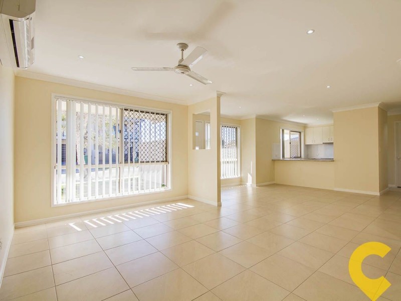 2/1 Lady Bowen Parade, Rothwell QLD 4022