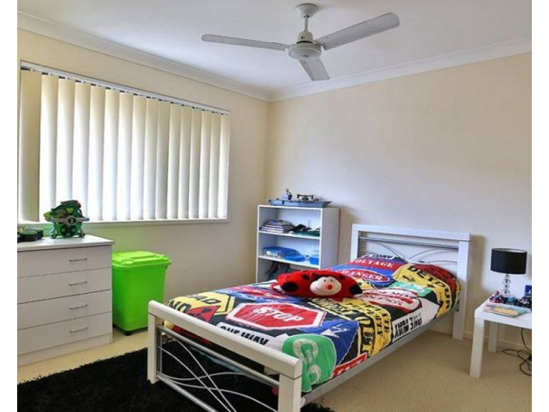 23 Toby Close, Kallangur QLD 4503