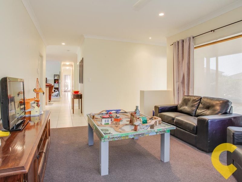 52 Kurrajong Circuit, North Lakes QLD 4509