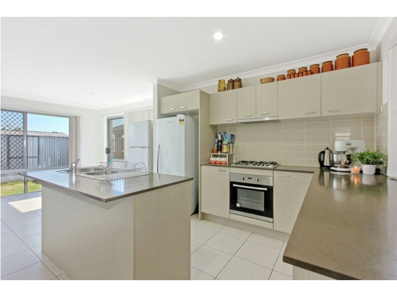 12 Honeyeater Crescent, Dakabin QLD 4503