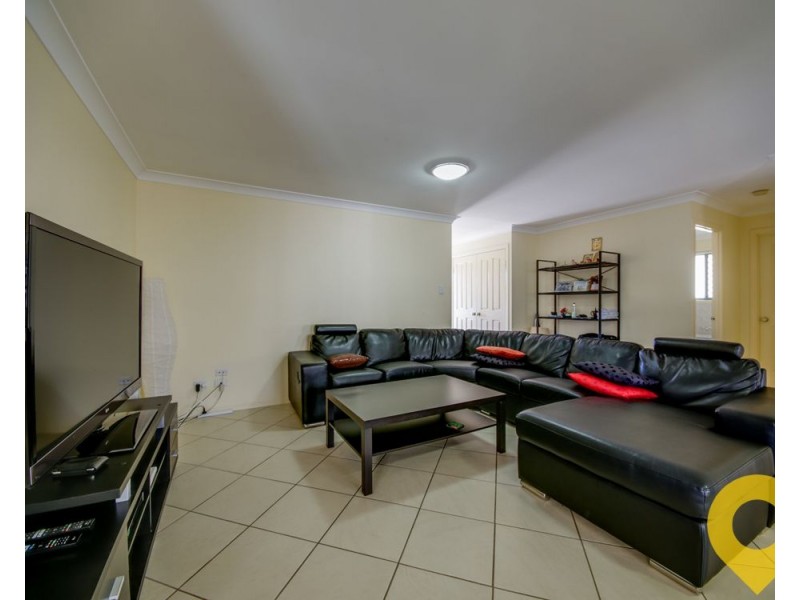 11 Emperor Court, Kallangur QLD 4503