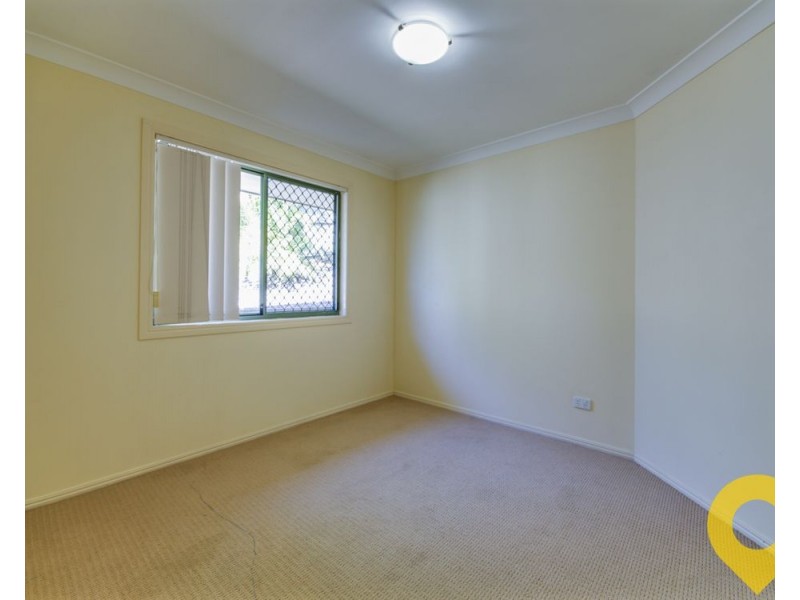 11 Emperor Court, Kallangur QLD 4503