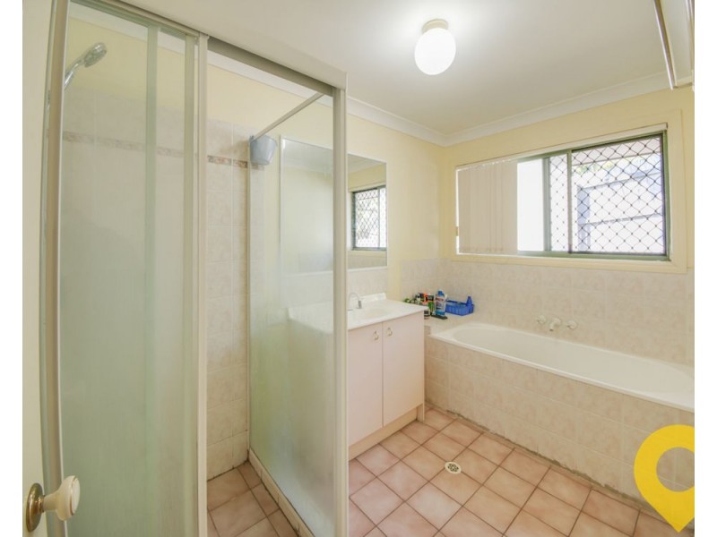 11 Emperor Court, Kallangur QLD 4503