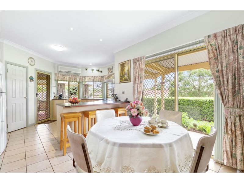 4 Whitelaw Street, Murrumba Downs QLD 4503