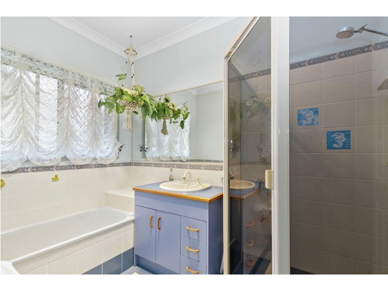 4 Whitelaw Street, Murrumba Downs QLD 4503