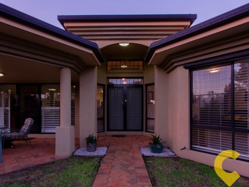 16 Lochside Drive, North Lakes QLD 4509