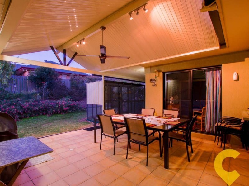 16 Lochside Drive, North Lakes QLD 4509