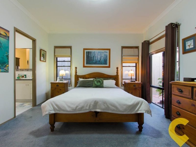 16 Lochside Drive, North Lakes QLD 4509