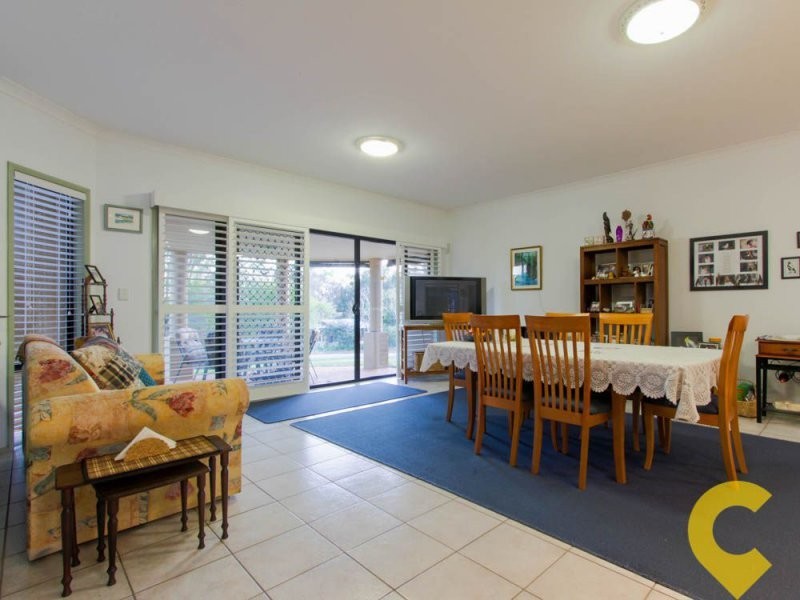 16 Lochside Drive, North Lakes QLD 4509