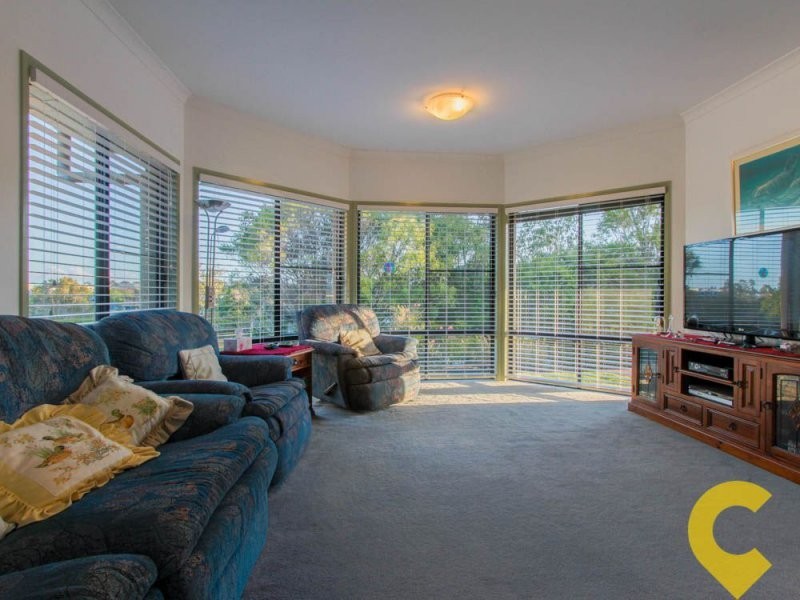 16 Lochside Drive, North Lakes QLD 4509