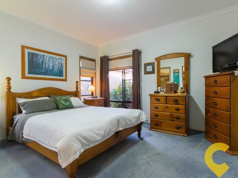 16 Lochside Drive, North Lakes QLD 4509