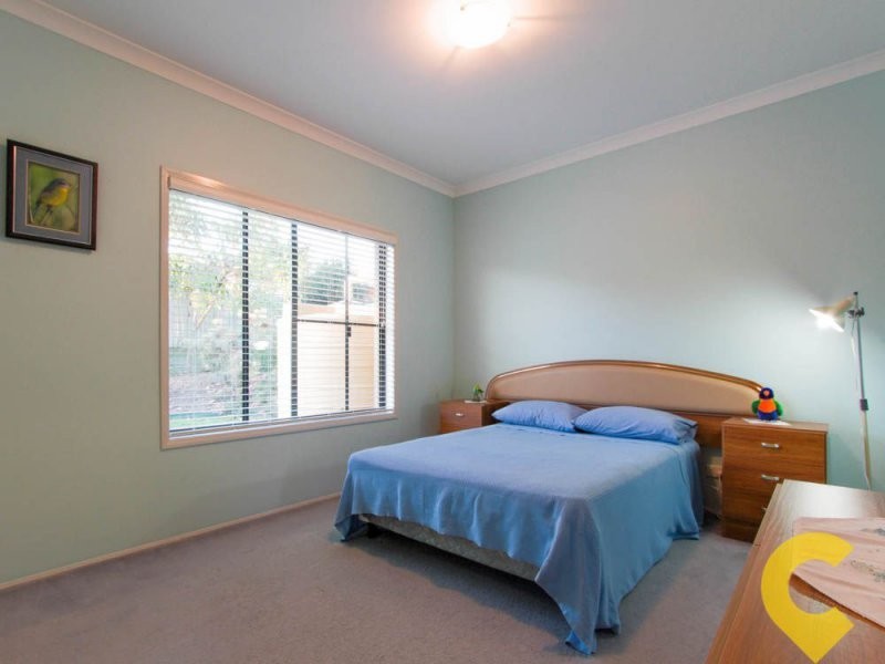 16 Lochside Drive, North Lakes QLD 4509