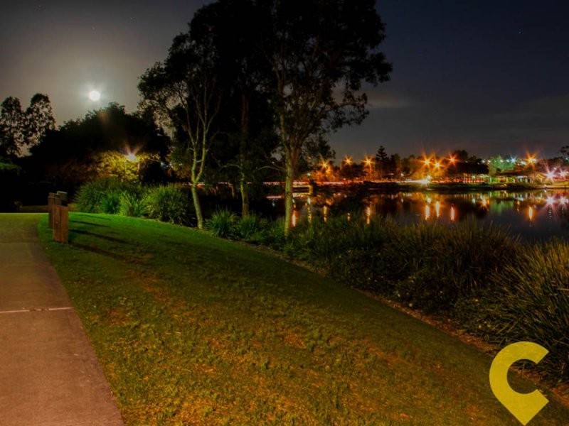 16 Lochside Drive, North Lakes QLD 4509