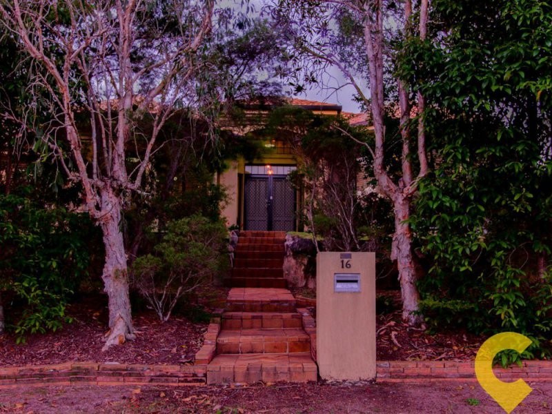16 Lochside Drive, North Lakes QLD 4509