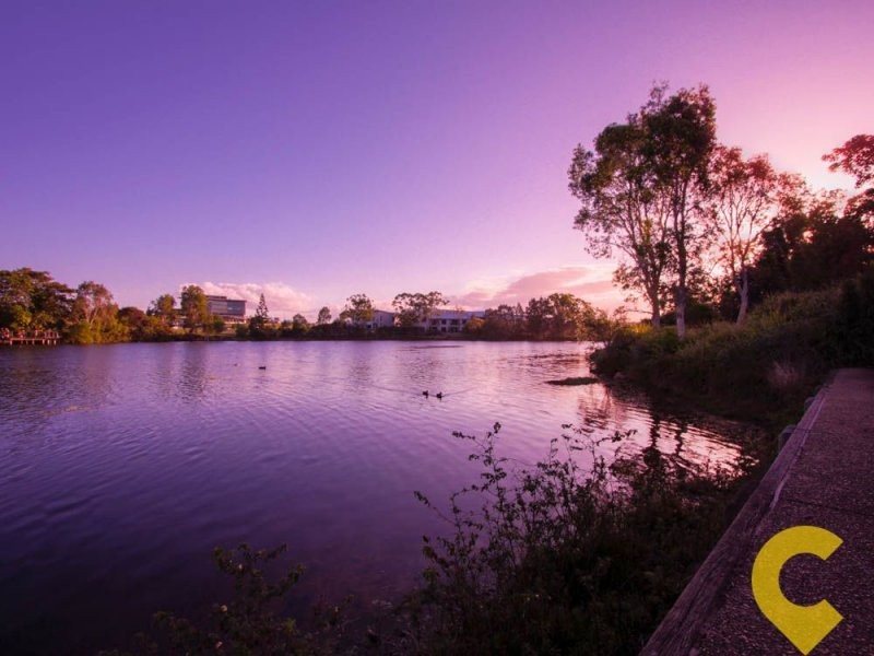 16 Lochside Drive, North Lakes QLD 4509