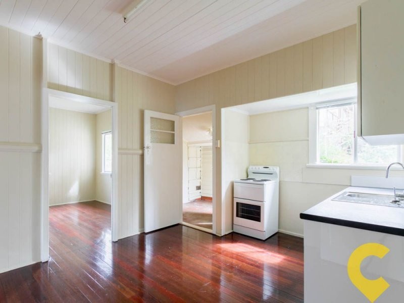 140 Rainbow Street, Sandgate QLD 4017