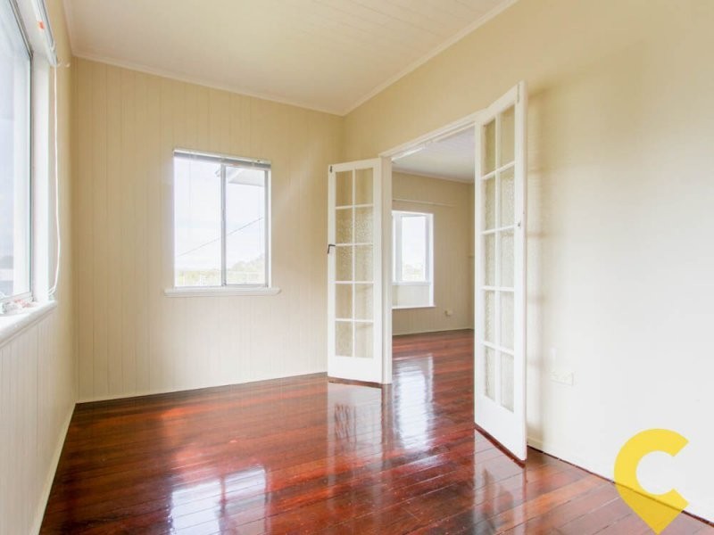 140 Rainbow Street, Sandgate QLD 4017