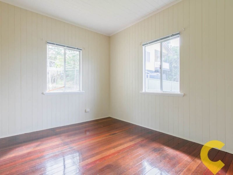 140 Rainbow Street, Sandgate QLD 4017