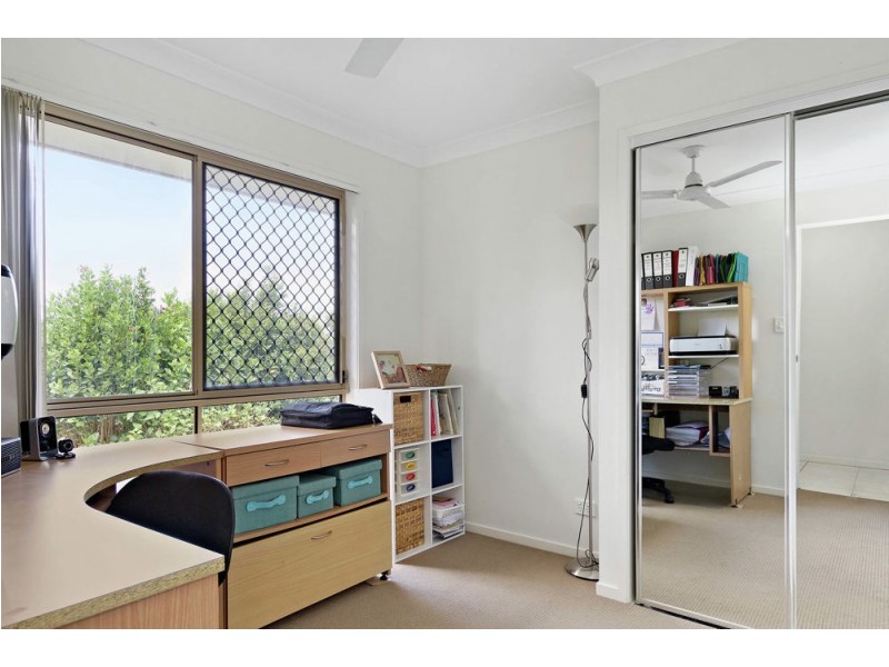 74 Mackintosh Drive, North Lakes QLD 4509